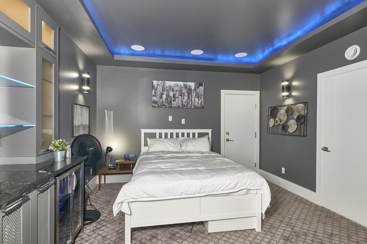 The Chateau Burnaby Luaran gambar