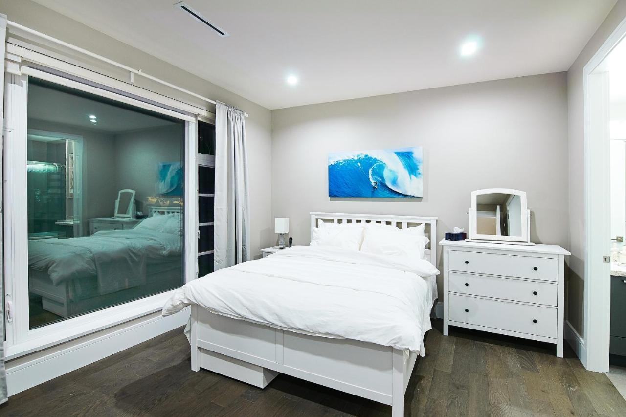 The Chateau Burnaby Luaran gambar