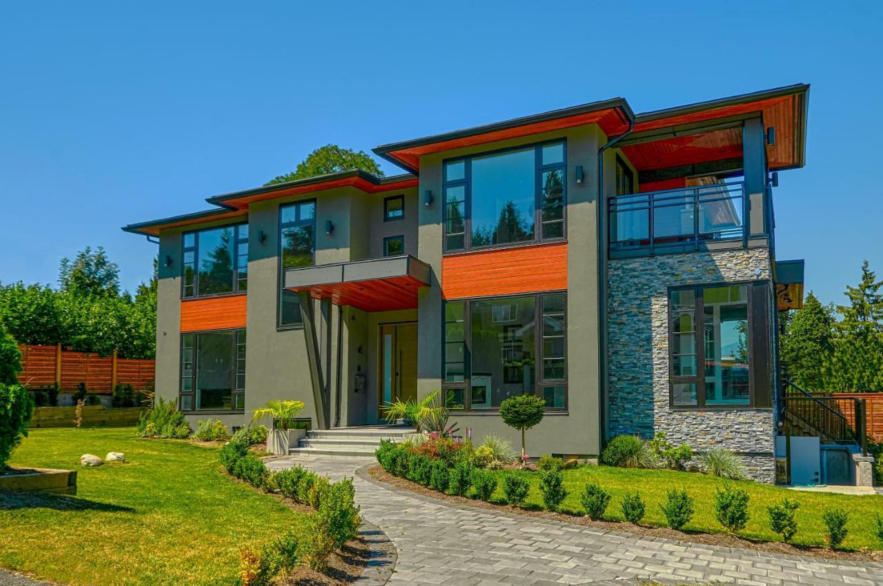 The Chateau Burnaby Luaran gambar