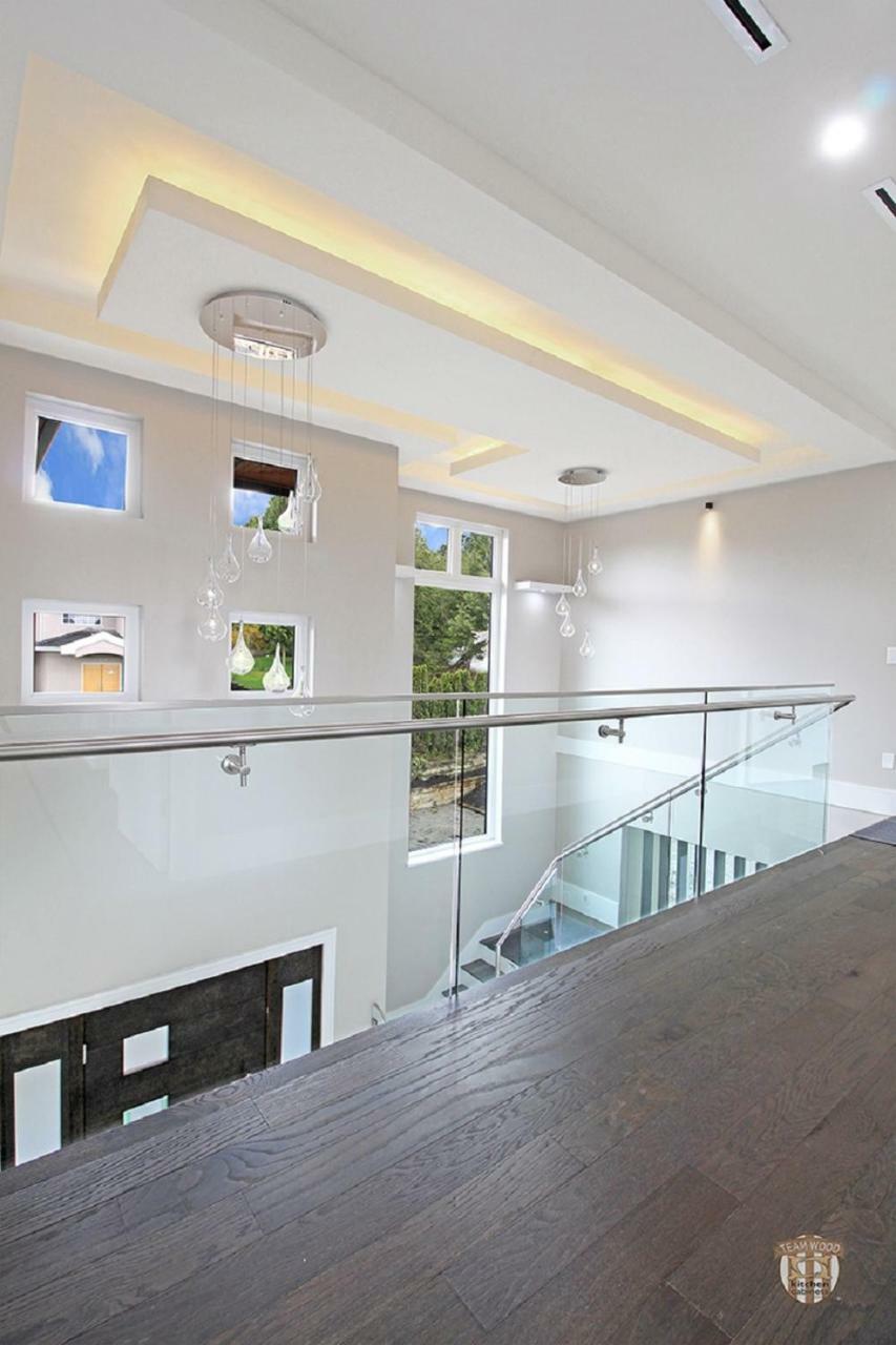 The Chateau Burnaby Luaran gambar
